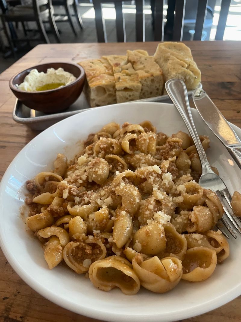 Emilia – Knoxville