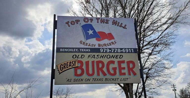 Locals Love the Messy, Greasy Cheeseburgers at This No-Frills Texas Shack