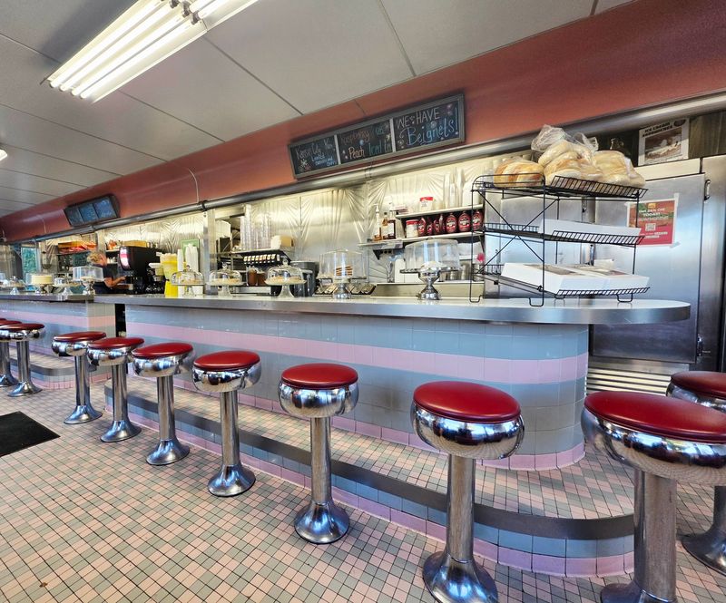 Oasis Diner (Plainfield) Oasis Diner (Plainfield)
