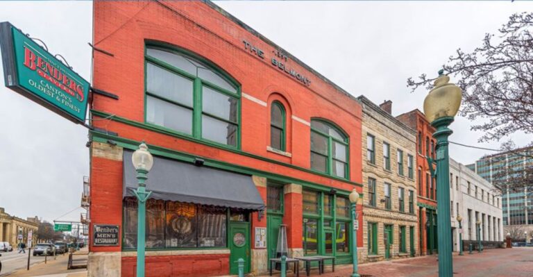 Ohio Dining Rooms That Never Needed A Makeover To Attract Crowds