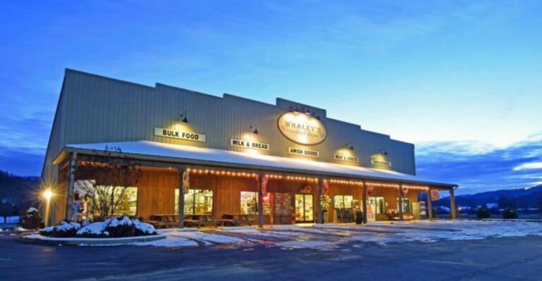 One Visit To This Charming East Tennessee Country Store Could Take All Afternoon
