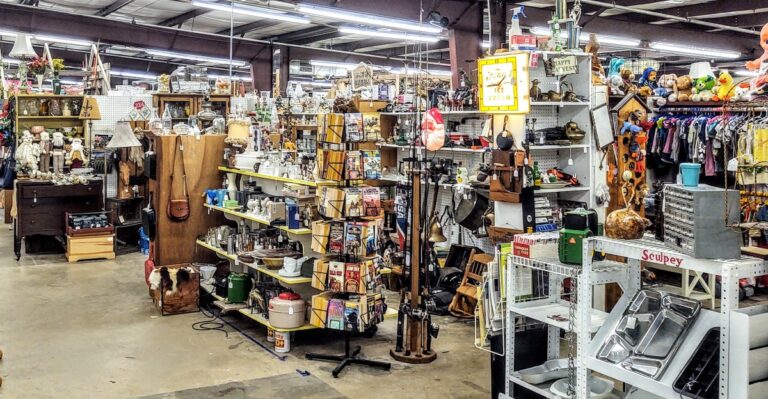 One Visit To This Massive Missouri Antique Store And You’ll Never Shop The Same Way Again