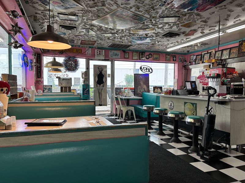 Rock-Cola 50's Cafe (Indianapolis) Rock-Cola 50's Cafe (Indianapolis)