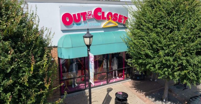 People Spend Hours Digging Through The Bargains At This Massive Texas Thrift Store