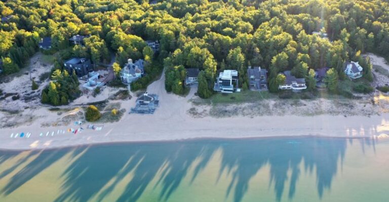 Picnicking Is Easier At These 13 Michigan Spots With Useful Amenities