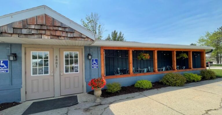 Plan A Michigan Breakfast Road Trip Around This Legendary Diner