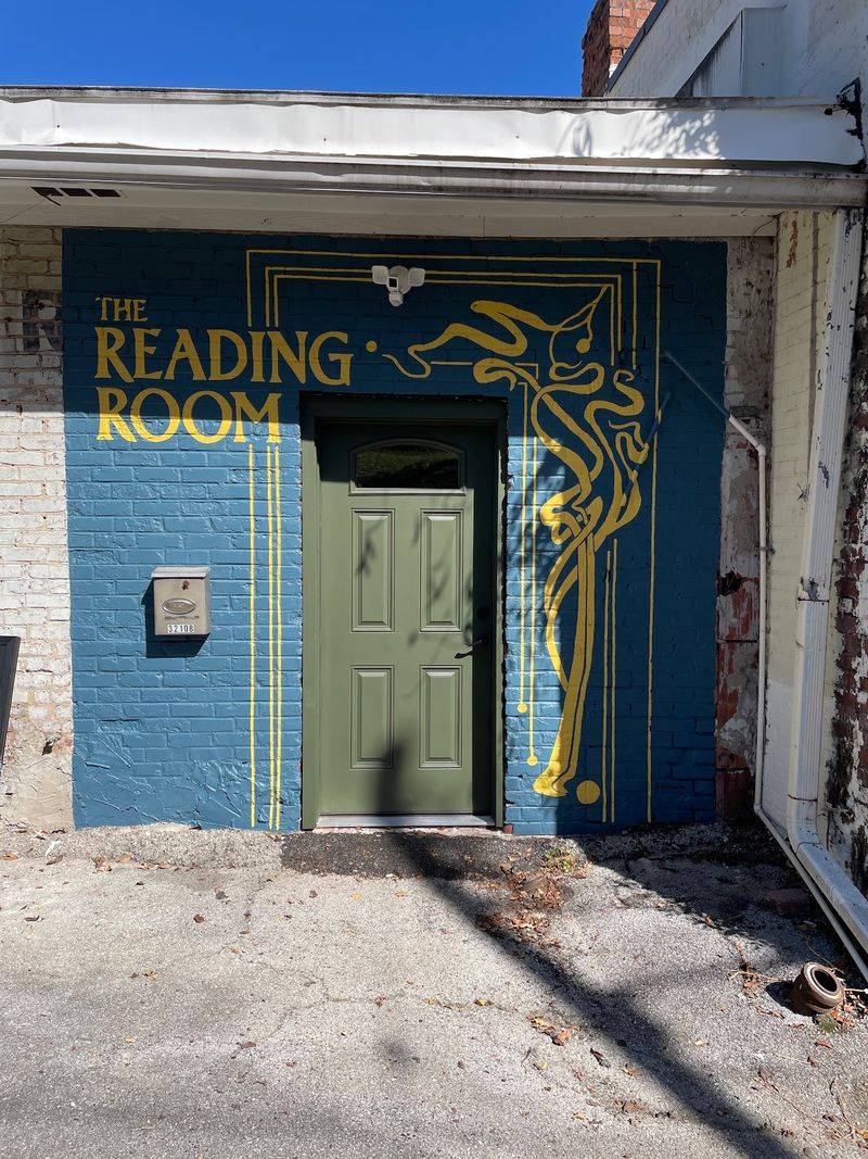 Convenient Location On Brainerd Road With Ample Parking