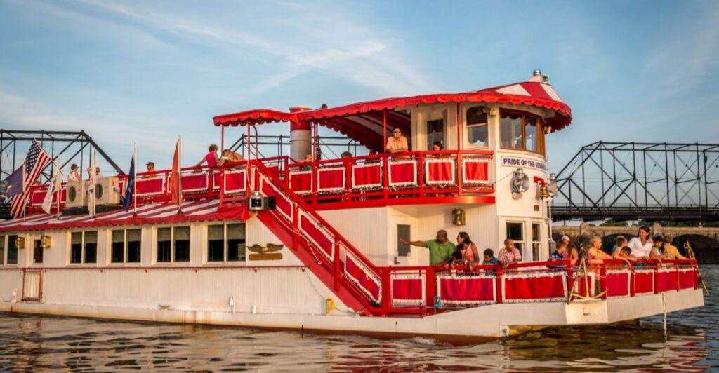Ride This Pennsylvania Riverboat For Picturesque Views You’ll Be Talking About For Weeks