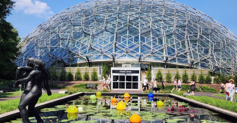 Seniors Can Spend The Day At This Beautiful Missouri Botanical Garden For Only $4