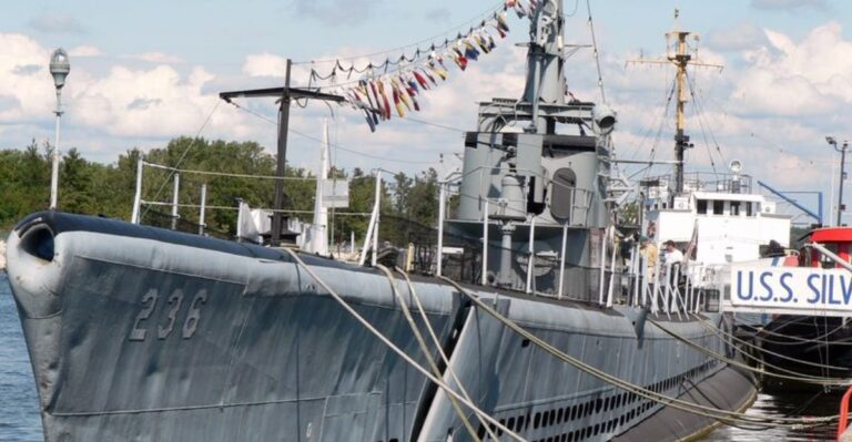 Spend The Night In Sailors’ Bunks Aboard This WWII Submarine In Michigan