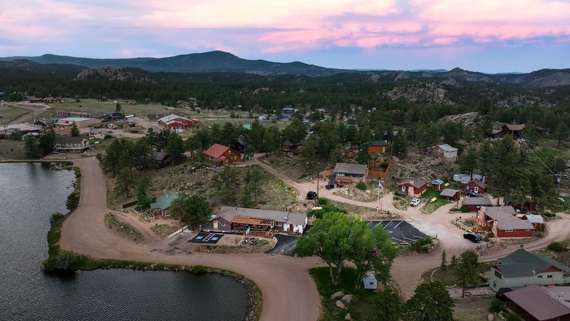 Cabins, Campfires, and the Comfort of Doing Less Cabins, Campfires, and the Comfort of Doing Less