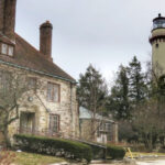 The Bone-Chilling Tales Behind This Historic Illinois Landmark Are Straight Out of a Horror Movie