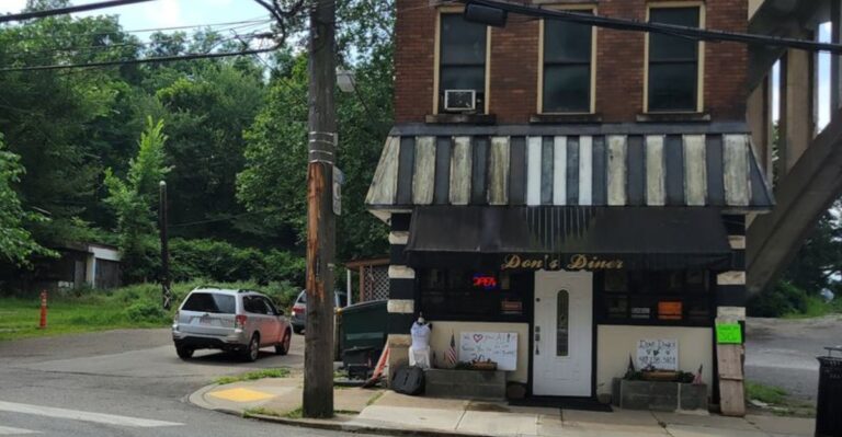 The Hash Browns At This Hole-In-The-Wall Restaurant Are Worth The Trip From Anywhere In Pennsylvania