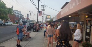 The Legendary New Jersey Ice Cream Shop Worth Waiting in Line For