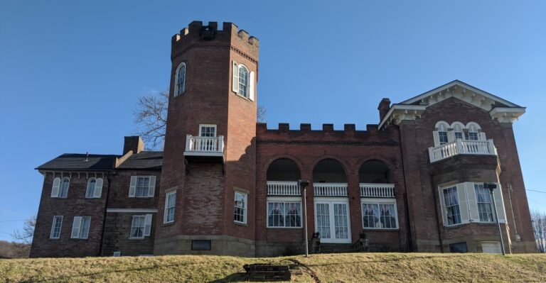 The Stunning Castle Hidden In Pennsylvania Will Have You Living Your Best Royal Fantasy Life