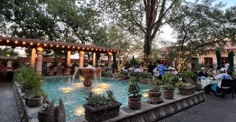These 12 Texas Restaurants Are So Unique, The Meal Is Only Part Of The Experience