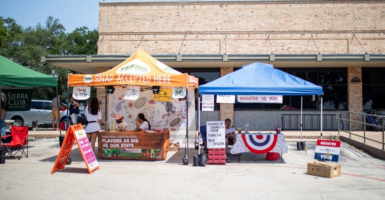 These 8 Texas Farmers Markets Are Packed With Fresh Produce Each Weekend