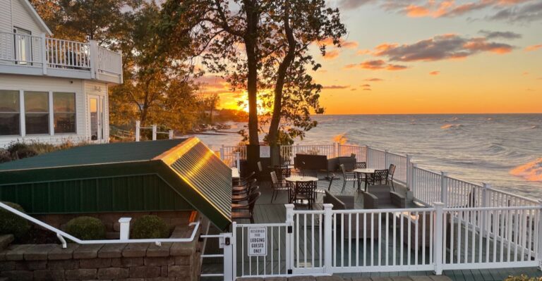 These Ohio Beachfront Restaurants Combine Great Food With Stunning Views
