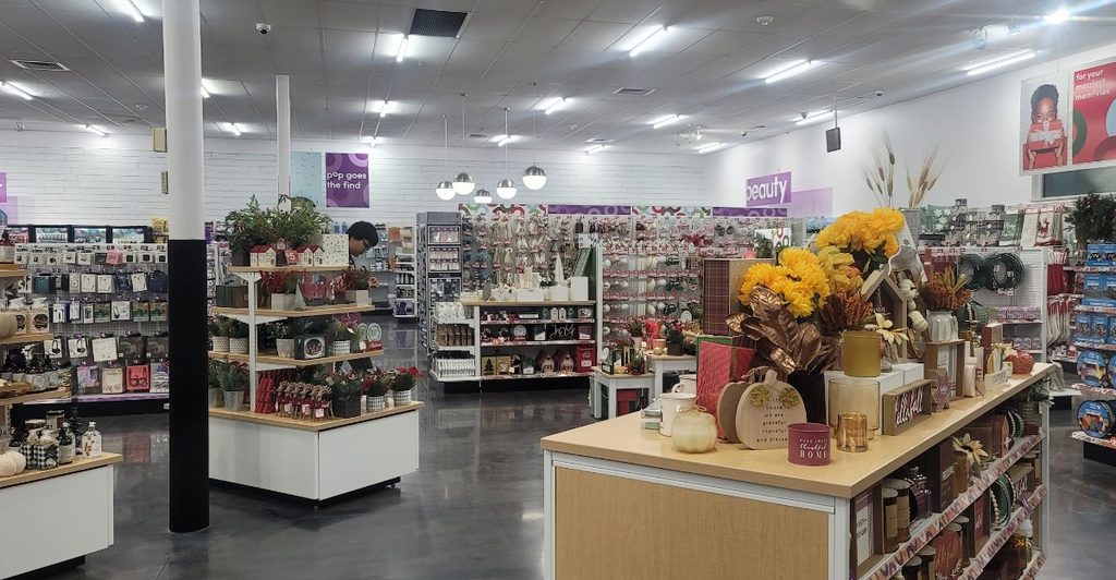 These Texas Fall Decor Stops Make $20 Go Surprisingly Far