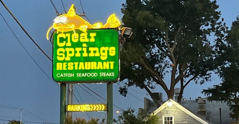 These Texas Fish Joints Serve Crispy Fried Fish That’s Worth The Drive