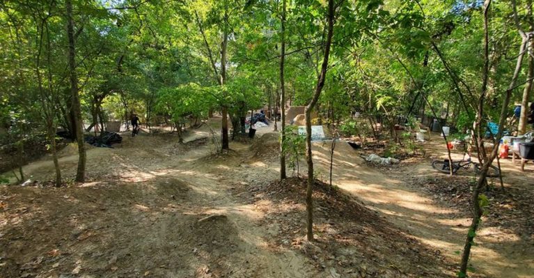 This 10-Mile Texas Trail Is The Perfect Escape Without Ever Leaving The City