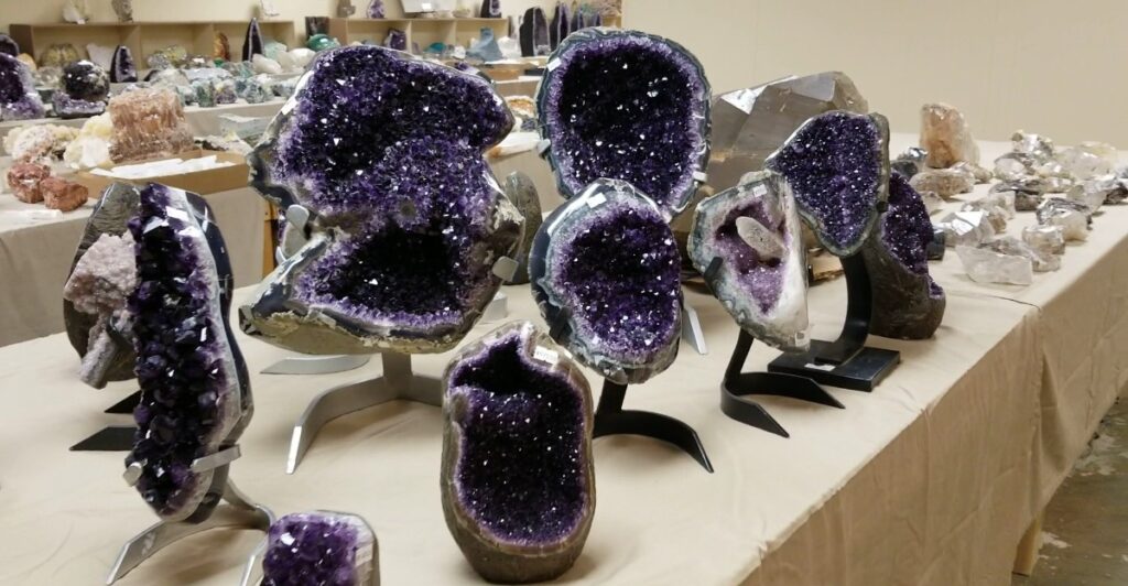 This Hidden Rock Shop In Pennsylvania Is A Treasure Trove That Will Blow You Away