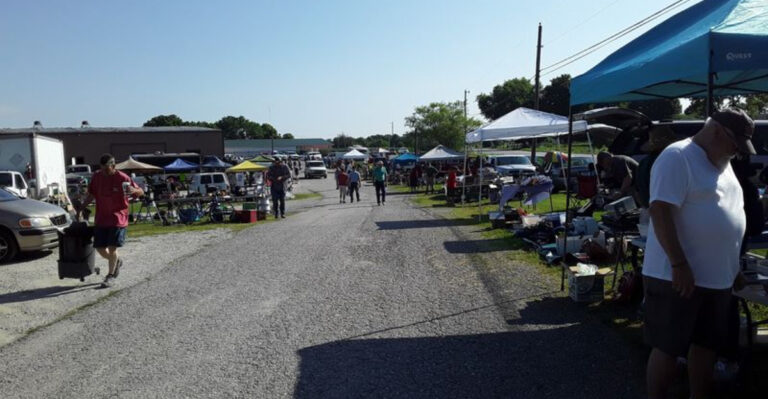 This Historic Thursday Market in Indiana Is a Picker’s Paradise and One of the State’s Oldest