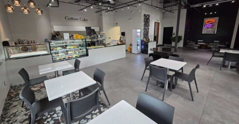 This Michigan Cafe Serves Cheesecake That Rewards The Early Crowd