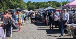 This New Jersey Flea Market Lets You Hunt for Bargains and Feast on Tacos in One Stop