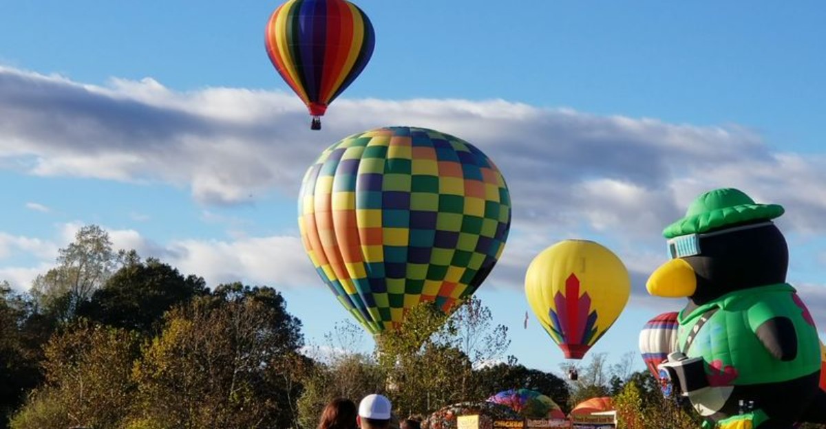 This North Carolina Hot Air Balloon Festival Fills The Sky With A Rainbow Of Color