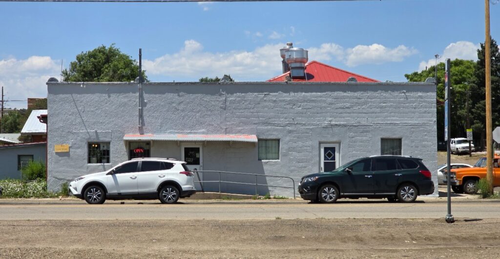 This Off-the-Beaten-Path Colorado Diner Has Biscuits and Gravy So Good They’re a Local Legend
