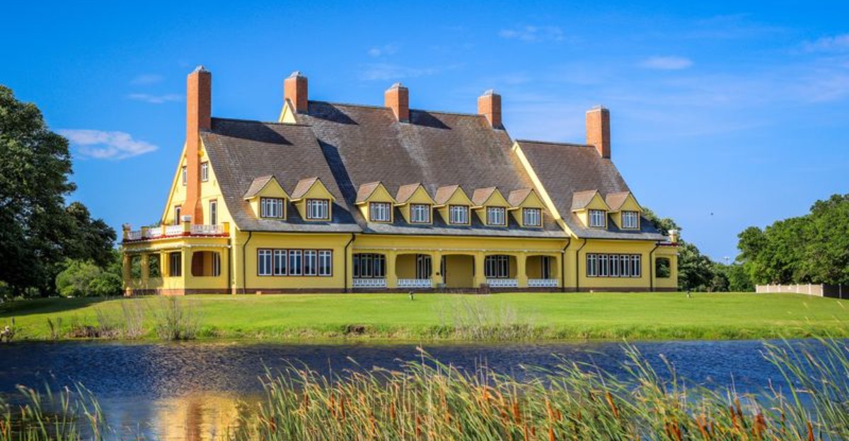 This Opulent 1920s Mansion In North Carolina Feels Like A Fairytale Come To Life