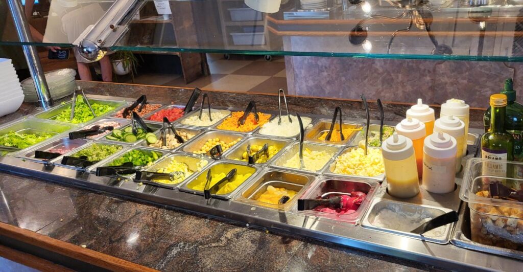 This Pennsylvania Buffet Is Located In The Middle Of Nowhere But Is Always Busy