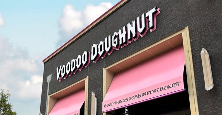 This Texas Doughnut Shop Serves Warm, Creative Treats Long After Dark