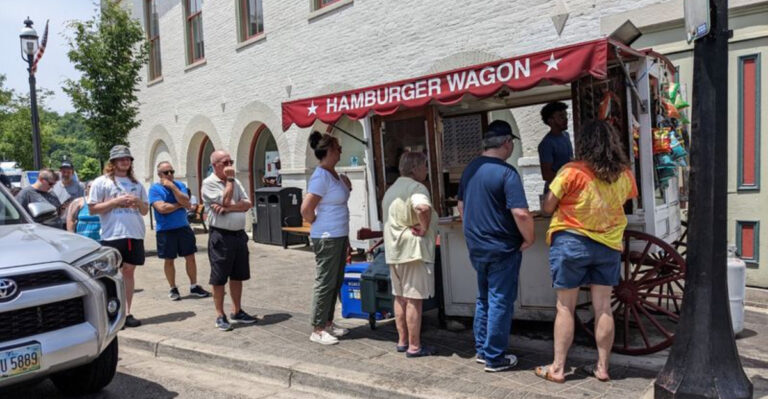 This Tiny Ohio Burger Stand Only Makes One Thing And People Wait In Long Lines For It