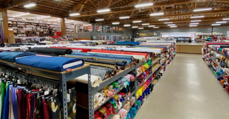 This Under-the-Radar Illinois Fabric Warehouse Stocks Thousands of Bolts Quilters Drive Hours to Browse