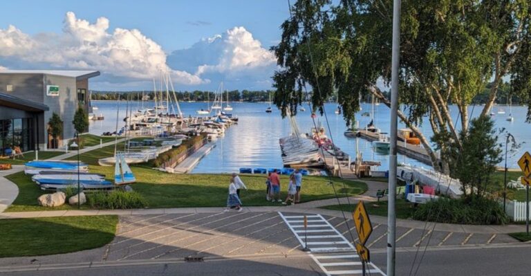 Visit 6 Michigan Small Towns That Look Almost Too Charming To Be Real