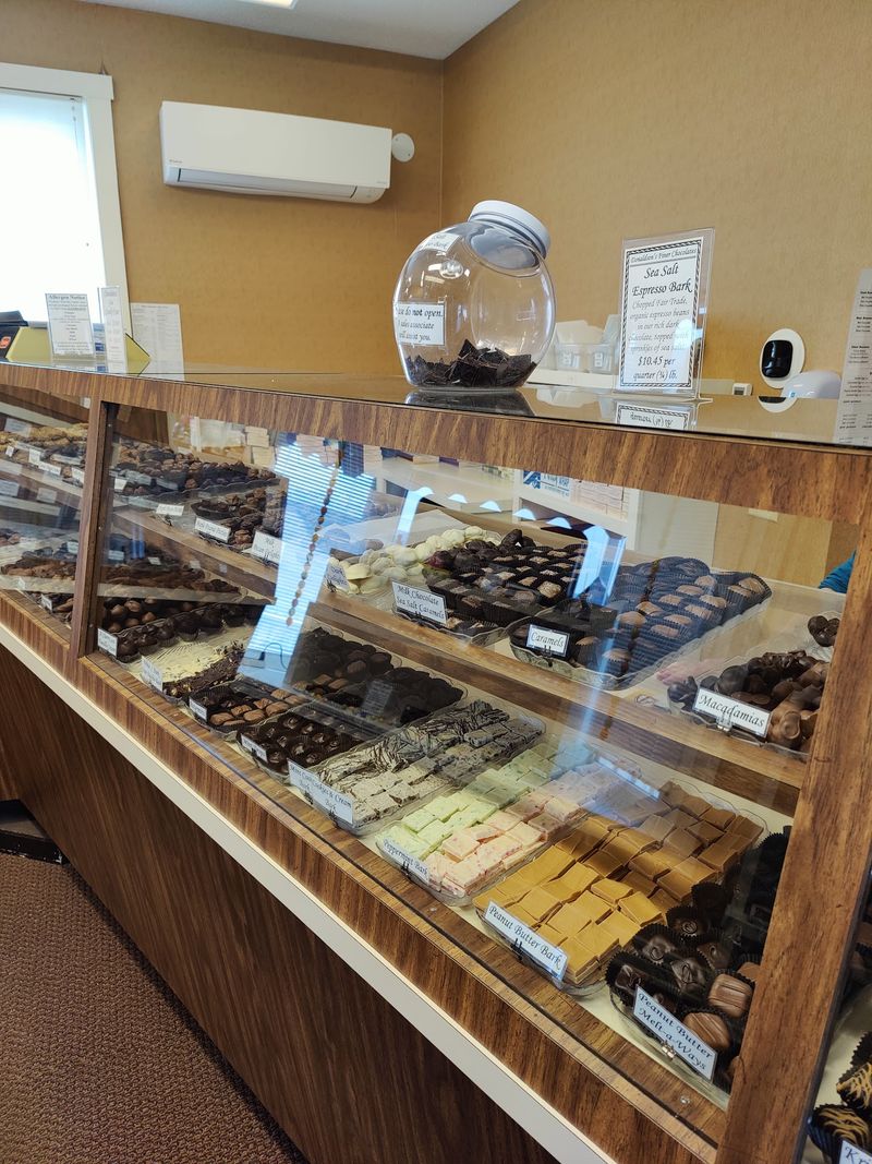 Donaldson's Finer Chocolates (Lebanon) Donaldson's Finer Chocolates (Lebanon)