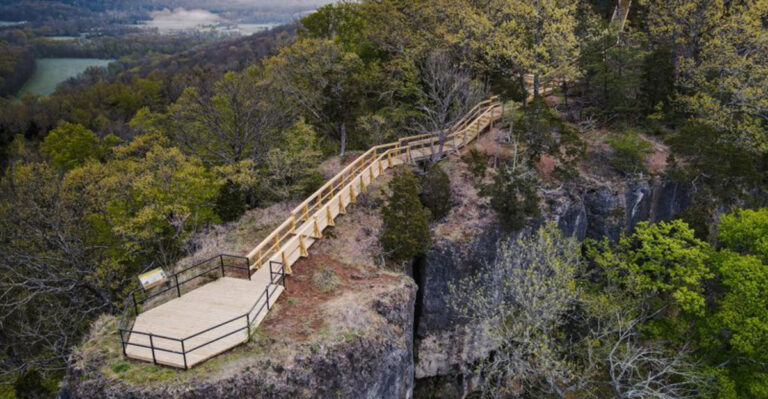 We Found 10 Hidden Ohio Overlooks That Almost Made Us Forget We Were Still In The State