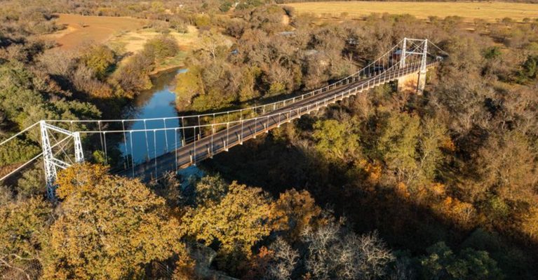You Can Still Drive Across This Narrow Texas Suspension Bridge, And It Sways The Whole Way