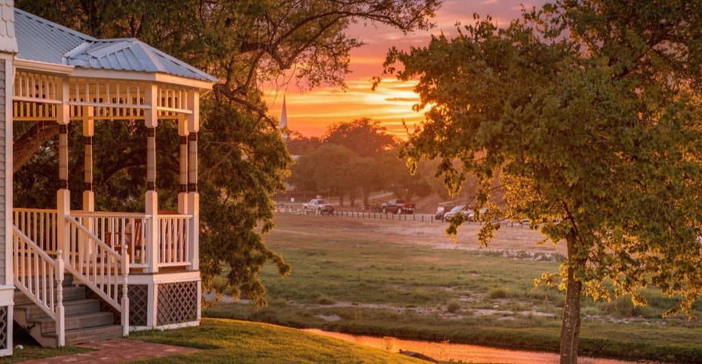 10 Charming Small-Town Road Trips From Dallas That Are Perfect For A Weekend