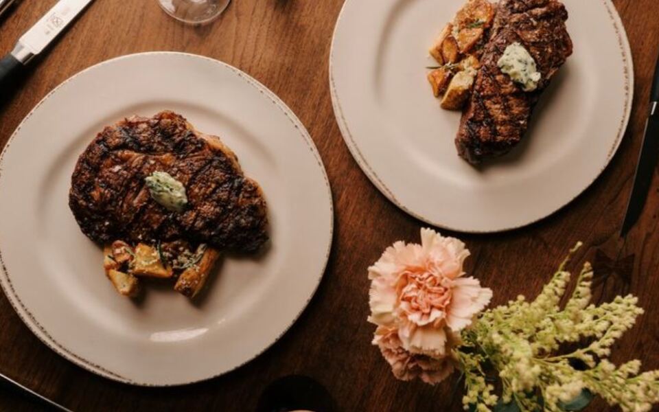 11 Hidden Tennessee Steakhouses So Good, They Put Big-City Chains to Shame
