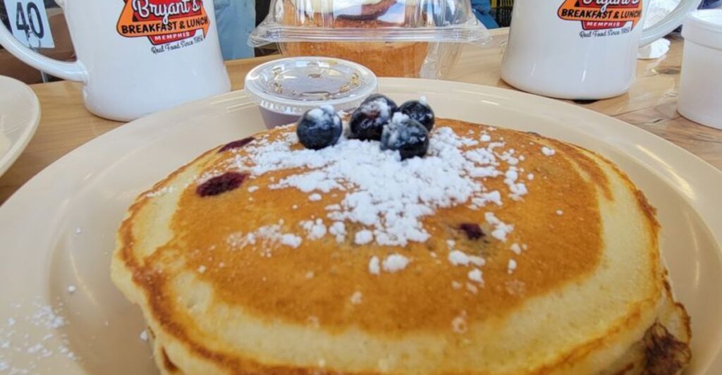 11 Tennessee Restaurants With Breakfast Deals That Are Almost Too Good to Be True