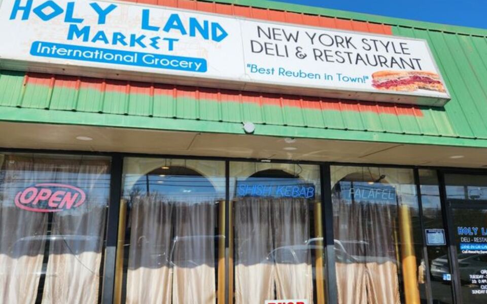 11 Tennessee Sandwich Shops That Have Earned a Seriously Loyal Cult Following