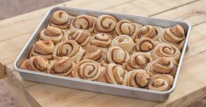 11 Texas Road Trip Stops With Cinnamon Rolls Worth Pulling Over For