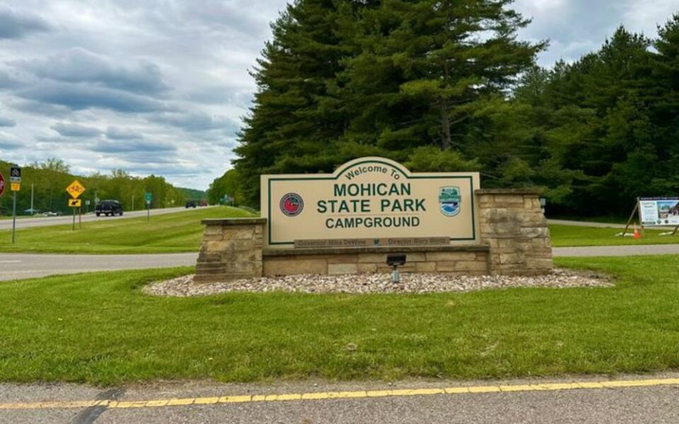 12 Ohio Fall Day Trips Perfect For Hiking, Exploring Small Towns, And Enjoying The Views