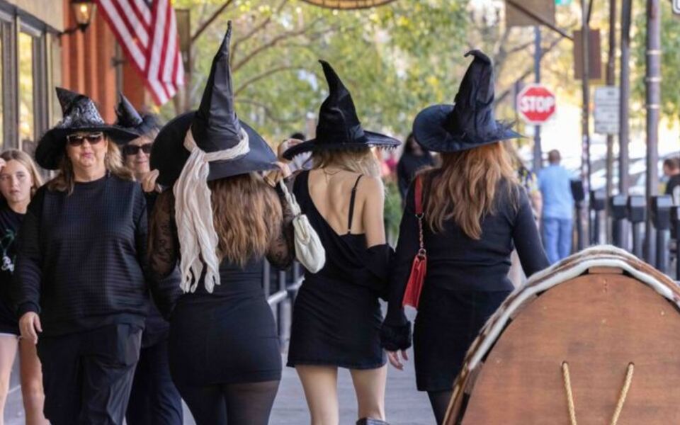 12 Pennsylvania Towns That Celebrate Halloween Like Nowhere Else