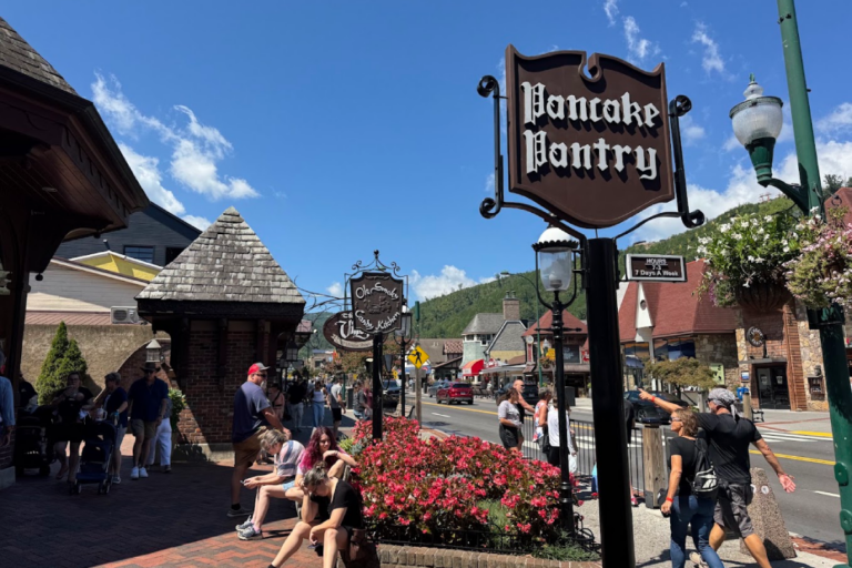 15 Delicious Stops for the Perfect Tennessee Foodie Road Trip