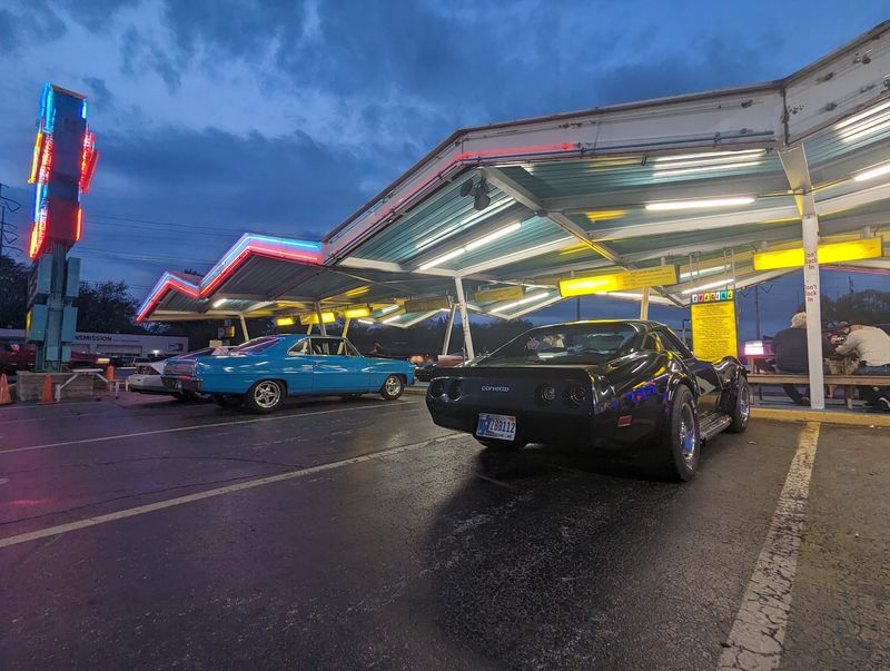 Johns' Blue Top Drive In (Highland)