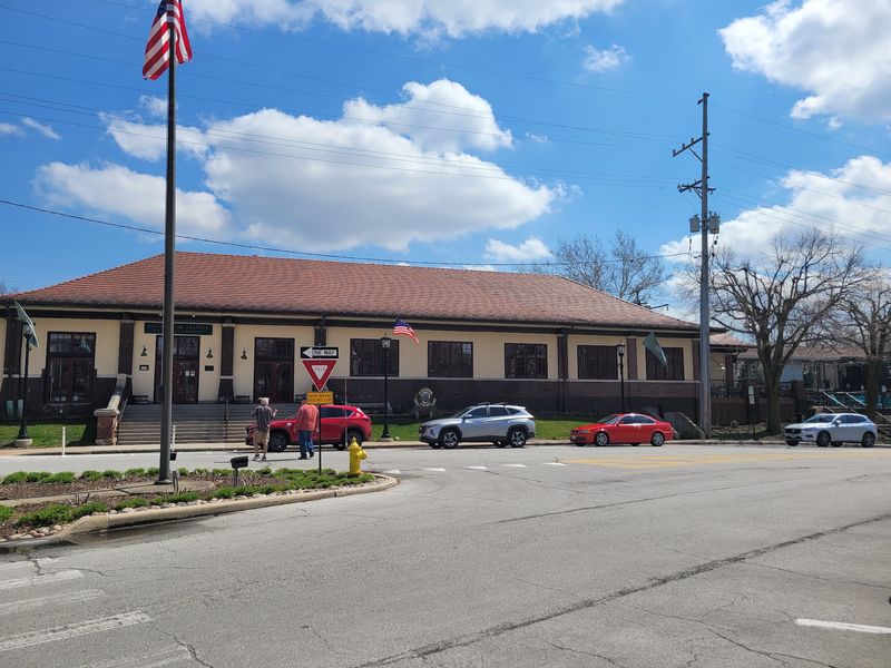 Flossmoor Station Restaurant & Brewery (Flossmoor) Flossmoor Station Restaurant & Brewery (Flossmoor)